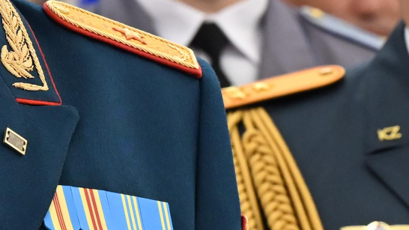 Новые генералы и ограничения по кредитам: главные новости Казахстана 5 мая