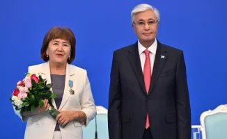 Госнаграды для учителей Казахстана: полный список награжденных от Токаева