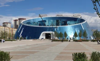 Волна повышения цен накрывает университеты Астаны: Минкультуры встает на защиту студенческих берегов