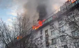 Пламя охватило небеса: шестиэтажное общежитие в Астане стало жертвой утреннего пожара