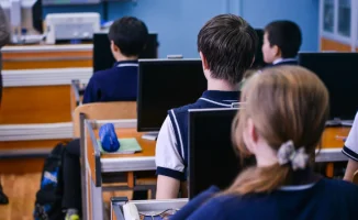 Подорожание школьной формы: мнение родителей и экспертов об изменениях цен в стране