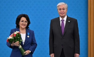 Касым-Жомарт Токаев наградил учителей государственными наградами за выдающиеся достижения в сфере образования
