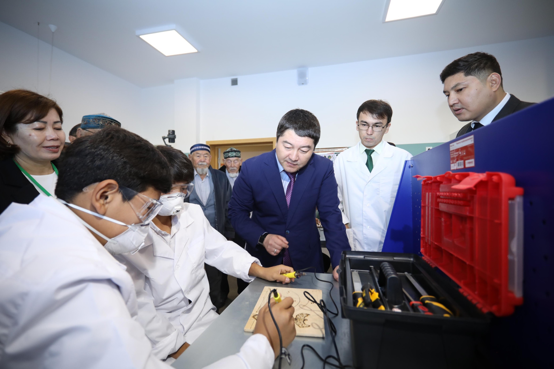 Открытие школы