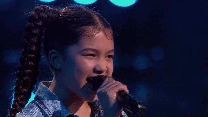 12-летняя певица из Казахстана Жасмина Тузелова вышла в финал музыкального шоу "Голос. Дети". Это событие стало важным достижением для юной талантливой артистки, которая завоевала сердца зрителей своим уникальным голосом и исполнением. Tengri Life поговор