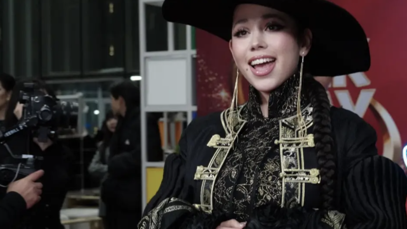 Мишель Джозеф, победительница первого азиатского вокального конкурса Silk Way Star, выразила благодарность зрителям и подчеркнула глубокую связь между культурой и историей Монголии.