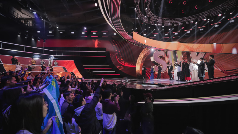 В Астане определены 7 финалистов мегапроекта Silk Way Star, сообщает Tengrinews.kz.