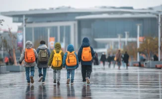 В Казахстане вскрыты случаи абсурдного воровства бюджета, когда рестораны и торгово-развлекательные центры были неверно классифицированы как школы. Также выявлены серьезные нарушения в финансировании частных образовательных учреждений.