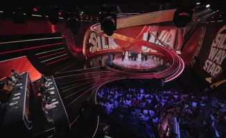 В Астане стартовал грандиозный финал первого азиатского вокального проекта Silk Way Star, привлекший внимание зрителей и участников. Онлайн-трансляция мероприятия уже началась, и многие ожидают захватывающих выступлений талантливых исполнителей.