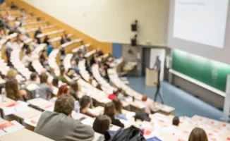 Касым-Жомарт Токаев участвует в Международном форуме стратегических партнеров 'Казахстан – территория академических знаний', где обсуждаются меры по увеличению числа иностранных студентов в стране в 3 раза.