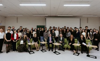 В Университет Нархоз с официальным визитом прибыла стратегическая команда руководства Queen’s University Belfast — одного из старейших и самых уважаемых университетов Великобритании. Визит был приурочен к обсуждению и дальнейшему развитию программ двойног