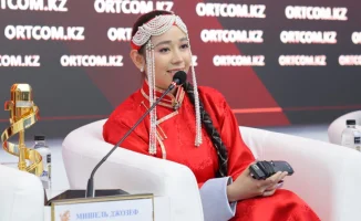 Победительница первого азиатского вокального конкурса Silk Way Star Мишель Джозеф из Монголии анонсировала работу над новой песней на казахском языке, демонстрируя готовность расширять свое музыкальное творчество и взаимодействовать с культурой Казахстана