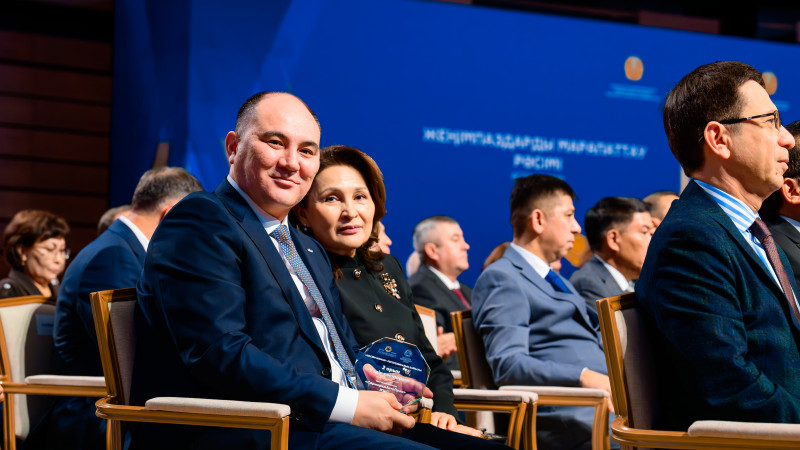 5 декабря в Астане состоялась торжественная церемония награждения победителей трех национальных премий: "Алтын Сапа", "Лучший товар Казахстана" и республиканского конкурса. Мероприятие продемонстрировало достижения казахстанских компаний и их вклад в разв