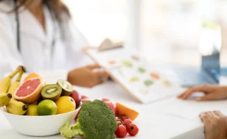 Казахская академия питания запускает первую сертифицированную программу по нутрициологии, которая нацелена на обучение специалистов по вопросам питания. Программа будет охватывать важные темы, такие как связь питания с хроническими заболеваниями,а также п