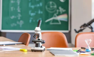 Объединение химии, физики и биологии в один школьный предмет: министр просвещения Жулдыз Сулейменова объяснила позицию ведомства по новому реформированию естественнонаучного образования в школах.