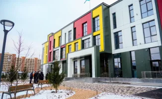 В Астане ведется активное строительство социальных объектов: откроют 12 новых школ, детские сады и другие учреждения, как сообщили в городском акимате.