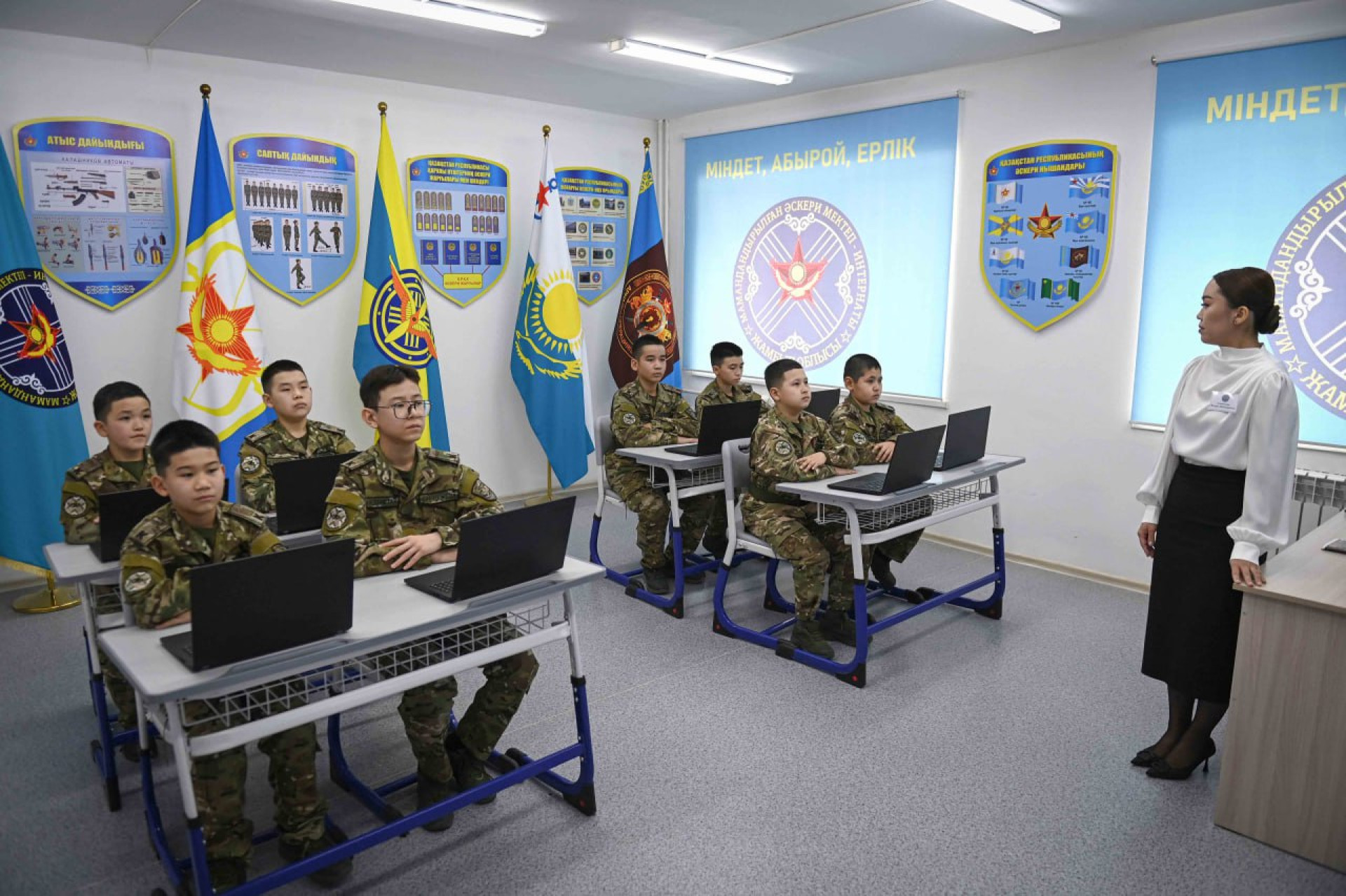 военная школа-интернат в Таразе