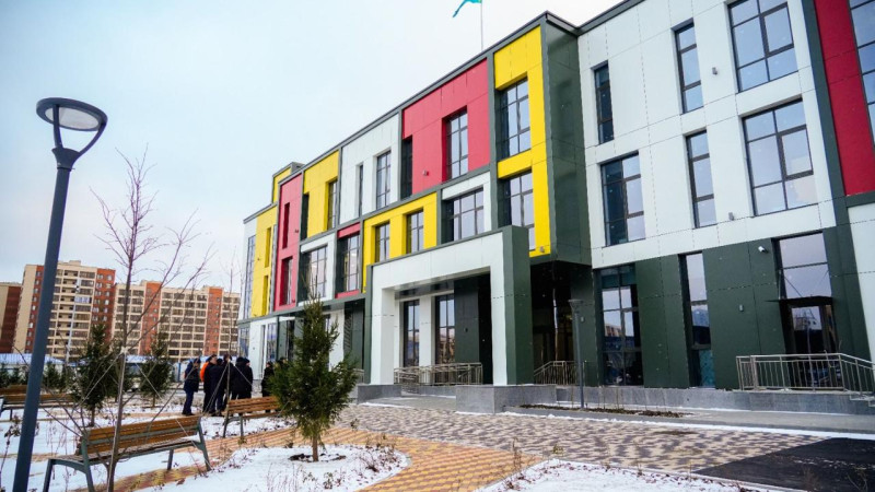 В Астане ведется активное строительство социальных объектов: откроют 12 новых школ, детские сады и другие учреждения, как сообщили в городском акимате.