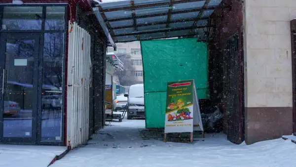 Судебный поворот: Никольский рынок снова в руках университета, как потерянный клад, возвращенный после долгих исканий