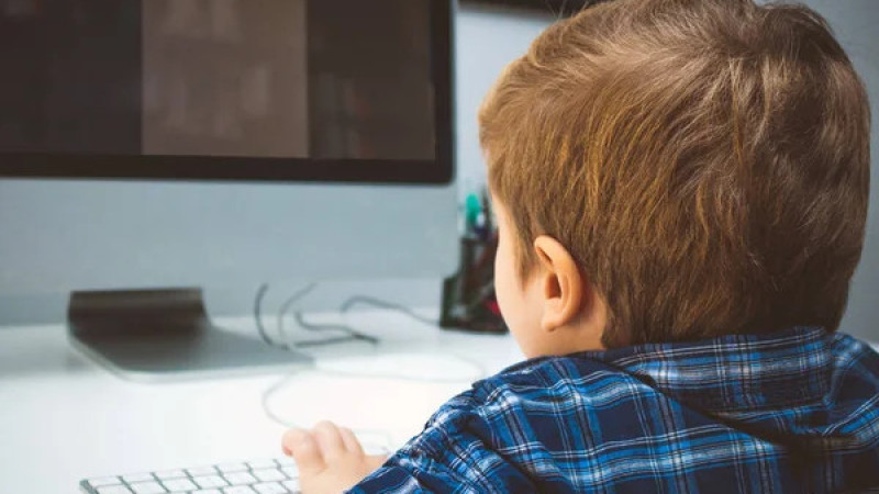 Актюбинская область: Уроки издалека — студенты и школьники отправляются в виртуальный класс под давлением ухудшения погоды