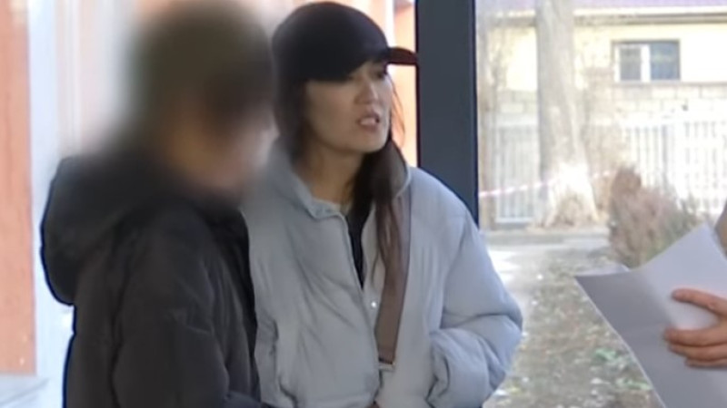 Кибербуллинг и интимные услуги: жестокий розыгрыш восьмиклассницы в Алматинской области