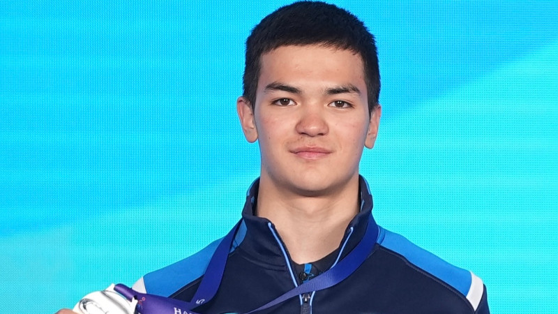 Самый юный участник Олимпиады из Казахстана: 16-летний Асан дебютировал в фристайл-акробатике на Играх в Италии