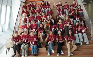 Новые IT-проекты для школьников в Казахстане: CodeGirls и AI Olymp от Федерации спортивного программирования