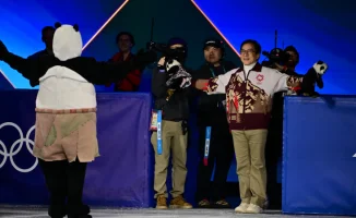 Панда на льду: как Шайдоров впечатлил Джеки Чана на гала-концерте Олимпиады