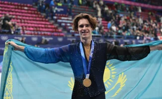 Токаев поздравил Шайдорова с золотой медалью на Олимпиаде в Италии