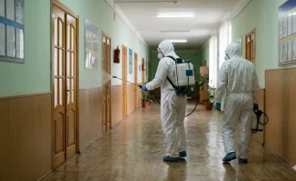 Школа в Боровском Костанайской области закрыта на дезинфекцию после скандала с сотрудницей