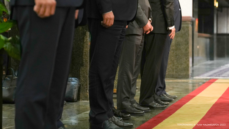 С 1 апреля в Казахстане вступает в силу обновлённый порядок приёма на государственную службу, направленный на повышение прозрачности и эффективности процесса. Изменения в Правилах приёма на государственную службу должны способствовать более открытым и чес