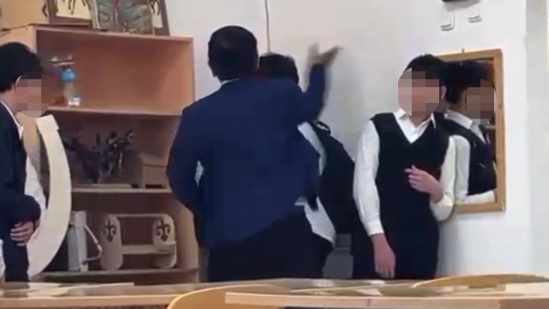 Скандал в школе Астаны: видео с педагогом и проверка