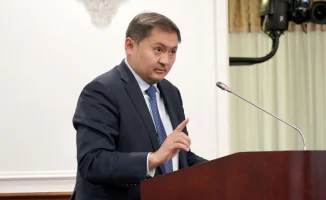 Министр науки и высшего образования Саясат Нурбек прокомментировал вопросы о своей персональной ответственности за миллиардные нарушения при распределении научных грантов.