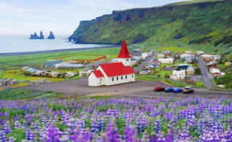 Исландская авиакомпания Icelandair запустила оригинальный конкурс, объявив о поисках "самого худшего фотографа". Участники будут соревноваться за возможность отправиться в 10-дневное путешествие по живописным уголкам Исландии с выплатой призовых в размере