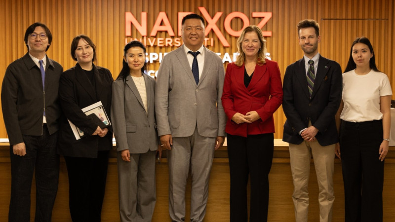 В Алматы прошел круглый стол по фактчекингу, организованный университетом Нархоз и представительством ЕС в Казахстане к Международному дню фактчекинга 2 апреля.